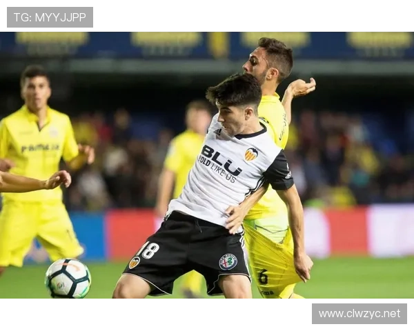 巴萨防线稳定性仍需检验,联赛竞争格局带来考验 巴萨防线稳定性仍需检验,联赛竞争格局带来考验